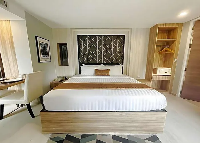 فندق Aspira Sukhumvit 20 4*